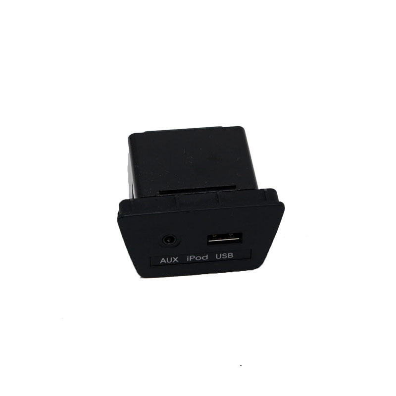 Black Plastic AUX/iPod/USB Port Plug — Hyundai Tucson (961202Z300)