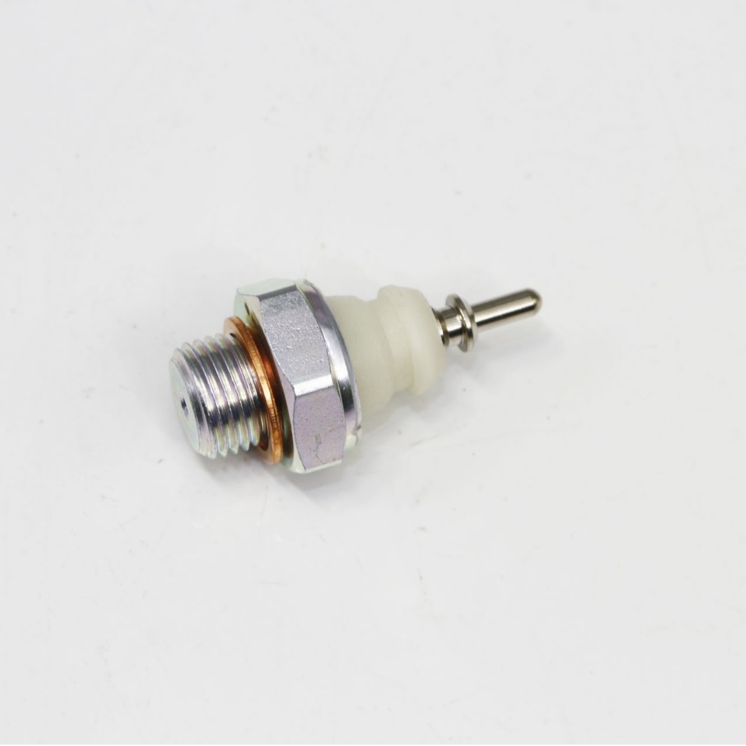 Oil Pressure Switch — SsangYong New Actyon / Rexton W / Rodius (6715429017)