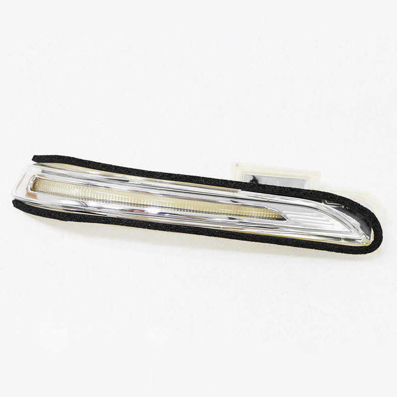 Side Mirror LED Turn Signal Indicator Light — Hyundai ix25 2015-2019 (87623C9000)