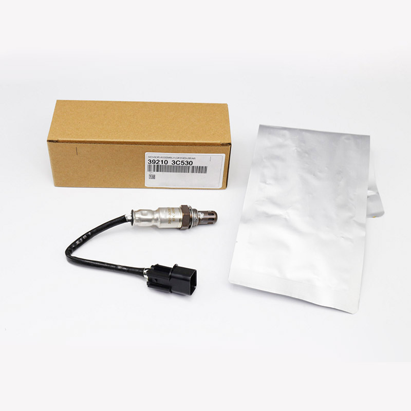 Oxygen Sensor — Hyundai/Kia Santa Fe, Azera, Carnival, Sorento, K900 (392103C530)