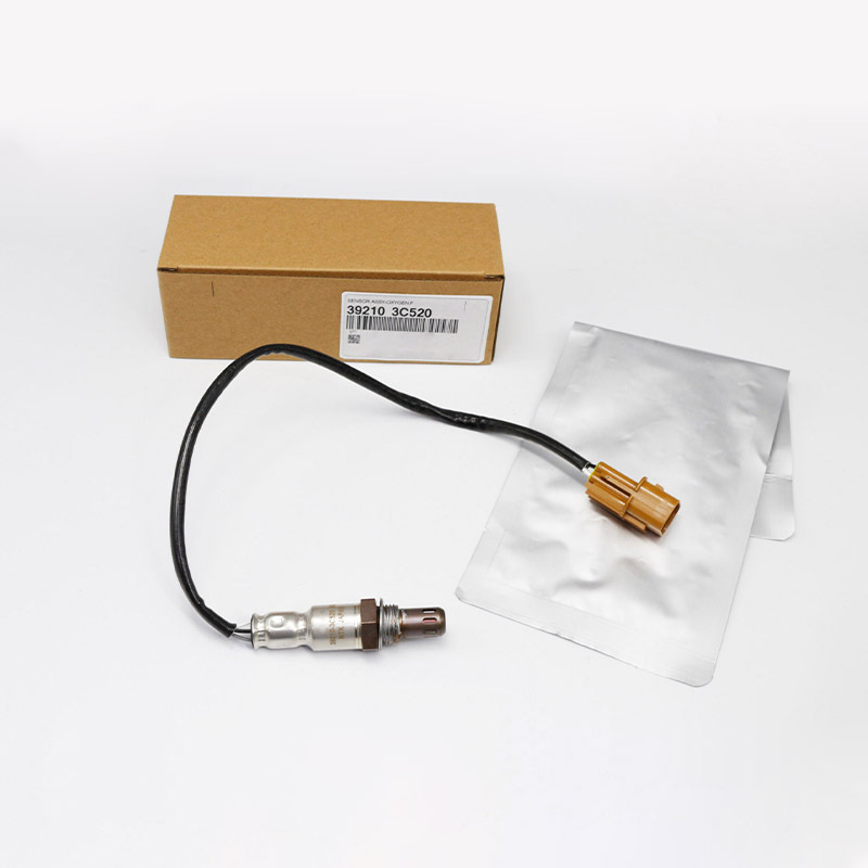 Upstream Oxygen Sensor — Hyundai Santa Fe, Kia Sorento (392103C520)