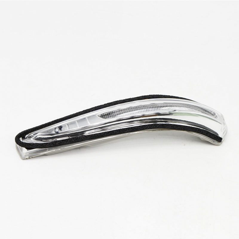 Right Side Mirror Turn Signal Light — Hyundai Santa Fe Sport 2013-2015 (876232W000)