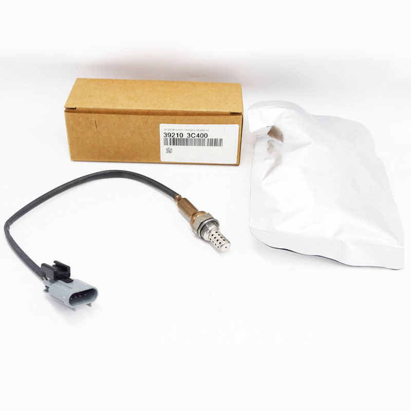 Upstream/Downstream Oxygen Sensor — Kia Sorento, Hyundai (392103C300) 392103C400