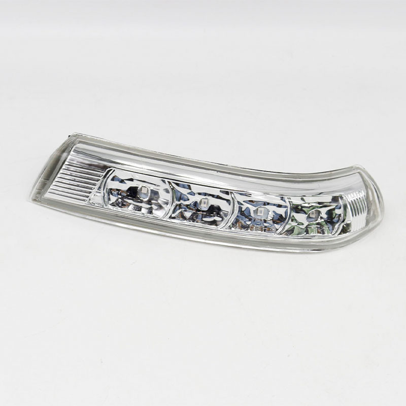 LED Turn Signal for Right Side Mirror — Hyundai Santa Fe/Veracruz (IX55) (876233J000)