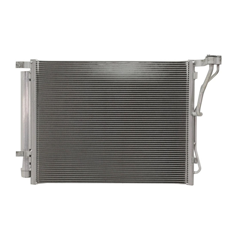 Condenseur — Hyundai Sonata / Kia K5 Turbo 2011-2015 (976063Q000)