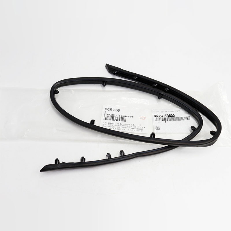 Front Bumper Rubber Seal — Kia Cadenza 2014-2016 (863573R500)